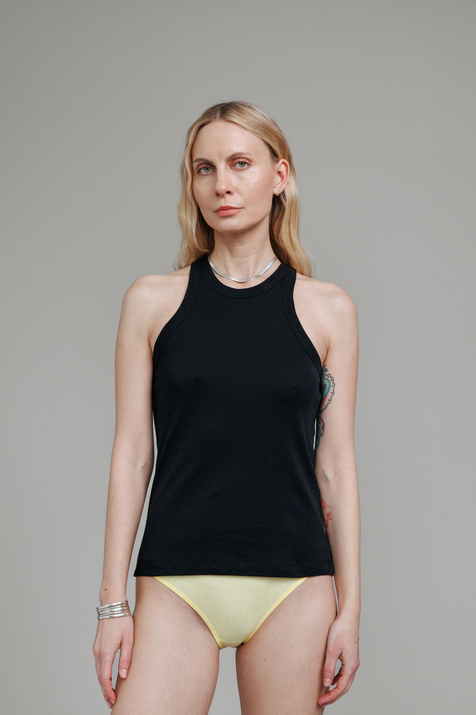 トップス deco depuis 1985 shrink une tank The 90s Tank – The Big Favorite