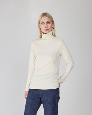 The Undyed Turtleneck